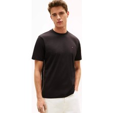 Tommy Hilfiger Erkek Normal Kesim Yuvarlak Yakalı Pamuklu Kısa Kollu Siyah T-Shirt MW0MW42393-BDS