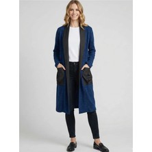 Crystalia Kendinden Desenli Cepleri ve Yakası Kahverengi Lacivert Kadın Hırka