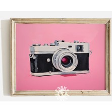 Ninastore Retro Kamera Dijital Baskı/ Maksimalist Dekor/ Trend Indirilebilir Resim/ Dopamin Estetiği/ Pembe Şı
