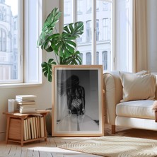 Ninastore Sörfçü Kız Silüeti Baskısı: Siyah Beyaz Plaj Fotoğrafçılığı (Dijital Indirme)