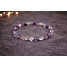 Doğaltaş Florit Amorf Kesim Bileklik – Renk Geçişleri ve Doğal Zarafet