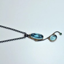 Doğaltaş Mavi Topaz ve Zümrüt Taşı Gümüş Kolye (Özel Seri)