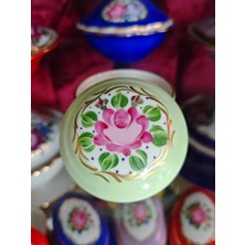 Manushum El Boyama Porselen Kapaklı Yuvarlak Lokumluk-Fıstıkyeşil