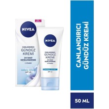 Skygo Nıvea Essentials Canlandırıcı Gündüz Yüz Bakım Kremi, 50 Ml, Normal Ciltler, E Vitamini, Lotus Çiçeği, Doğal Manolya Özü ile 24 Saat Yoğun Nemlendirme, SPF15 Güneş Koruması
