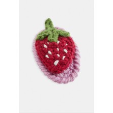 Renklime El Yapımı Çilek Işlemeli Örgülü Çıtçıtlı Toka