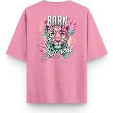 Overoz Born Different Leopard Leopar Sırt Baskılı Yarı Oversize Unisex Pembe Tshirt 1403
