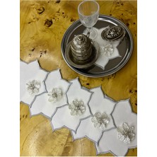 Minoza 6 Adet Çiçek Broşlu Yıldız Model Nakışlı Kokteyl / Kahve Yanı Sunum Peçetesi