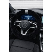 Işıltı Design Kadınlara Özel Siyah Geçme Peluş Direksiyon Kılıfı