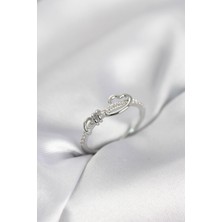 Sarmal Kalp Model Zirkon Taşlı Gümüş Renk Kadın Yüzük