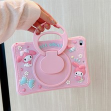 Redmud Teknoloji Samsung Galaxy Tab S9 Fe X510 Uyumlu Standlı Askılı Cute Dolls Figürlü Korumalı Çocuk Tablet Kılıfı