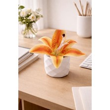 Alafloral Şık Beyaz Vazoda Yapay Kazablanca Masa Dekoru-Yapay Çiçek Aranjmanı | Kalıcı Dekor