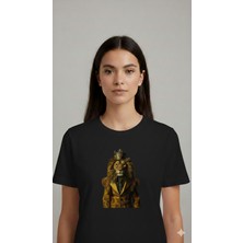 Elif Tarakçı Butik Kral Figürlü Pamuklu Tişört