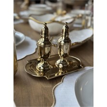 Feyza Design Altın Renkli Metal Tepsili Tuzluk ve Biberlik Seti, Şık ve Kullanışlı Tasarım