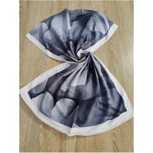 Cadde Dükkanı Büyük Çiçek Desenli Şal Gri