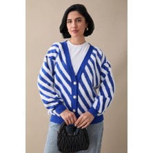 inStyle Tüy Şeritli Kısa Mavi Triko Hırka