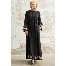 inStyle Çiçek Pul Detay Siyah Ferace