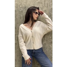 Leilaa Taş Düğmeli Yumoş Hırka