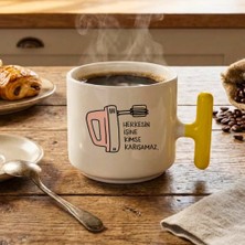 Finka Dekor Herkesin Işine Kimşe Karışamaz Baskılı-Sarı T Hediyelik Seramik Kupa Bardak