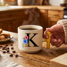 Finka Dekor Çiçekli K Harfi Tasarımlı-Sarı T Kişiye Özel Seramik Kupa