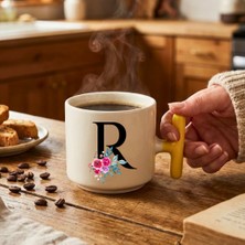 Finka Dekor Çiçekli R Harfi Tasarımlı-Sarı T Kişiye Özel Seramik Kupa