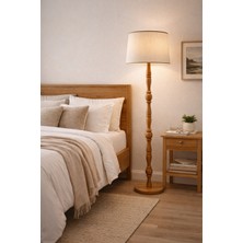 Mars Concept Masif Ahşap Ayaklı Lambader – Bej Keten Başlıklı Salon & Yatak Odası Lambası