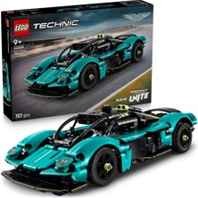 Lego® Technic Aston Martin Valkyrie 42208 - 9+ Çocuklar Için Yaratıcı Oyuncak Araba Yapım Seti (707 P)