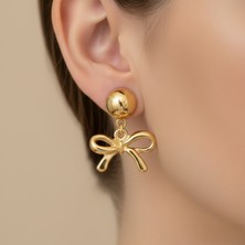 Norayn Altın Renk Fiyonk Sallantılı Küpe | Top Detaylı Kadın Küpe Parlak Metal Şık Tasarım