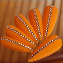 Özgürce Şık ve Dayanıklı Takma Tırnak Stiletto 205, Kolay Uygulama ve Rahat Kullanım