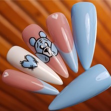 Özgürce Şık ve Doğal Görünümlü Takma Tırnak Stiletto 557, Kolay Uygulanabilir