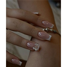 Özgürce 24'lü Naill Art Beyaz French Kabartmalı Fiyonk Tırnak Seti