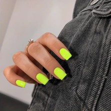 Özgürce 24 Adet Yeşil Takma Tırnak, Şık ve Dayanıklı Moda Aksesuarı
