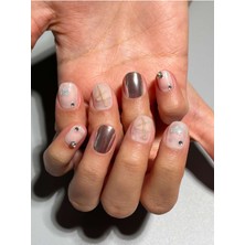 Özgürce Beyaz ve Gümüş Kelebek Tasarımlı Protez Jel Takma Tırnak ve Aksesuarlar