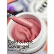 Özgürce Soğuk ve Hızlı Jel Çiçek 30 Ml, Ferahlatıcı ve Rahatlatıcı Bakım Sağlar