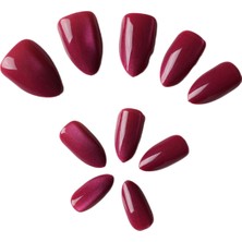 Özgürce Parlak ve Kalıcı Takma Tırnak Seti ile Şık Görünüm