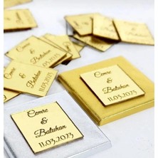 25’li Gold Pleksi Isimlik 3x3 cm – Söz Nişan Çikolata Süsü