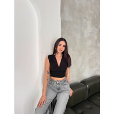 Beyka Kolsuz Büzgülü Dekolteli Crop Bluz