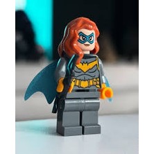LEGO Super Heroes: Batman: Batgirl Orjinal Minifigür SH0658