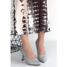 Alfaze Gümüş Saten Sivri Burun Topuklu Ayakkabı Topuk Boyu 8,5 cm