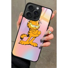 Snacase  Apple iPhone 15 Pro Uyumlu Garfield Tasarımlı Glossy Silikon Kılıf
