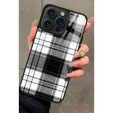 Snacase  Apple iPhone 16 Pro Max Uyumlu Siyah-Beyaz Kare Tasarımlı Glossy Silikon Kılıf