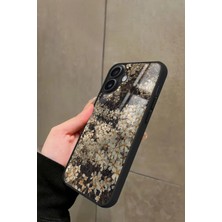 Snacase Apple iPhone 16 Plus Uyumlu Beyaz Çiçek Tasarımlı Parlak Silikon Kılıf