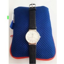 Özgürce Şık Mavi Makyaj Çantası ve Deri Kordonlu Kol Saati Seti