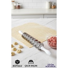 Feyza Design Paslanmaz Çelik 9 Bıçaklı Mantı Kesme Rulosu ve Aparatı