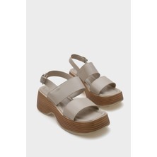 Capone Outfitters Dora Dolgu Topuklu Çift Bantlı Kadın Sandalet