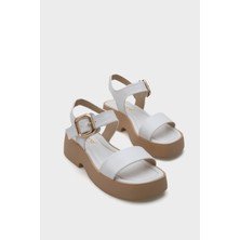 Capone Outfitters Eddie Dolgu Topuklu Tek Bantlı Tokalı Kadın Konfor Sandalet