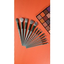 Özgürce 13'lü Yumuşak Doğal Yeşil Saplı Makyaj Fırça Seti