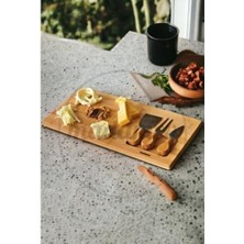 Karokstore Bambu Peynir Sunum Tahtası ve 3’lü Bıçak Seti – Doğal Ahşap Sunumluk, Şık Sofra ve Misafir Ikram Tahtası
