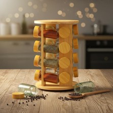 Karokstore 16'lı Döner Standlı Bambu Baharatlık Seti – 360° Dönebilen Ahşap Tezgah Üstü Baharat Takımı, 125 ml Cam Kavanozlu Büyük Boy Düzenleyici (19X29 Cm)
