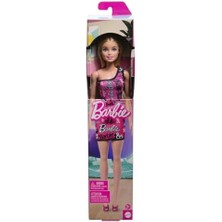 Karokstore Çıkarılabilir, Tek Omuzlu, Pembe Elbisesi ve Logo Baskılı Ayakkabılarıyla Düz Sarı Saçlı Bebek, HRH07