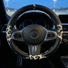 Valente Lusso Carbon-Irbis Serisi Karbon ve Kar Leoparı Desenli Direksiyon Kılıfı - Sportif & Lüks Tasarım (38-40CM)